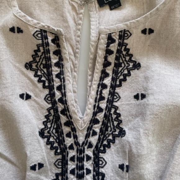 Ann Taylor LOFT | 100% Linen Embroidered Sleeveless Beige Romper | Size 00 XXS - Picture 5 of 15